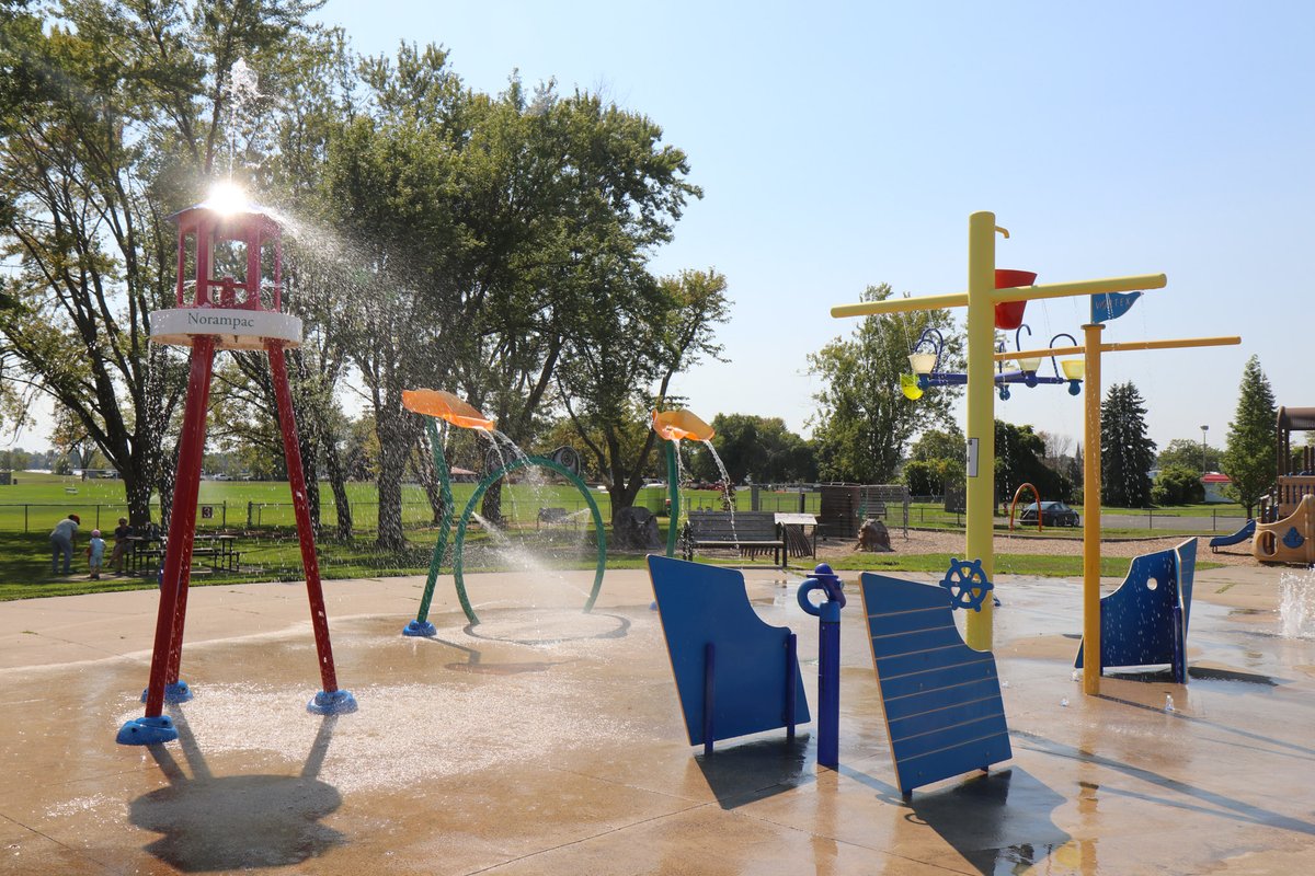 QW TENNIS COURTS, PICKLEBALL COURTS, AND SPLASH PADS ARE NOW OPEN FOR THE SEASON 🎾💦

You can now get out and enjoy:

🏀 Tuckers Corner's courts
🎾 Hanna Park courts
💦 The Trenton splash pad
💧 The Frankford splash pad

The splash pads are open 9 a.m. - 9 p.m. all season.