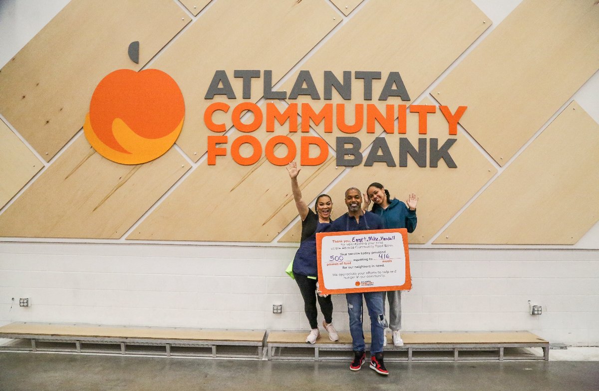 ACFB's tweet image. We’ve watched @EgyptSaidSo and @DJFADELF houses into homes—now watch them help build stronger communities, too! Thank you for volunteering at the Food Bank and supporting our mission to end hunger in ATL. Catch their visit in a special episode of Married to Real Estate on @HGTV!
