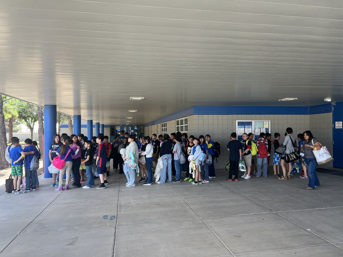 Jennifer Duron (@duronjenny_) on Twitter photo What a Great Event we had ! Perfect attendance Pool Party! 😎☀️⛱️🩳 Only at #TEAMSISD <a href="/chernandez_RES/">Cristina Hernandez</a> <a href="/RobertRRojas_ES/">Jennifer Marquez</a> What a Great Event we had ! Perfect attendance Pool Party! 😎☀️⛱️🩳 Only at #TEAMSISD <a href="/chernandez_RES/">Cristina Hernandez</a> <a href="/RobertRRojas_ES/">Jennifer Marquez</a>