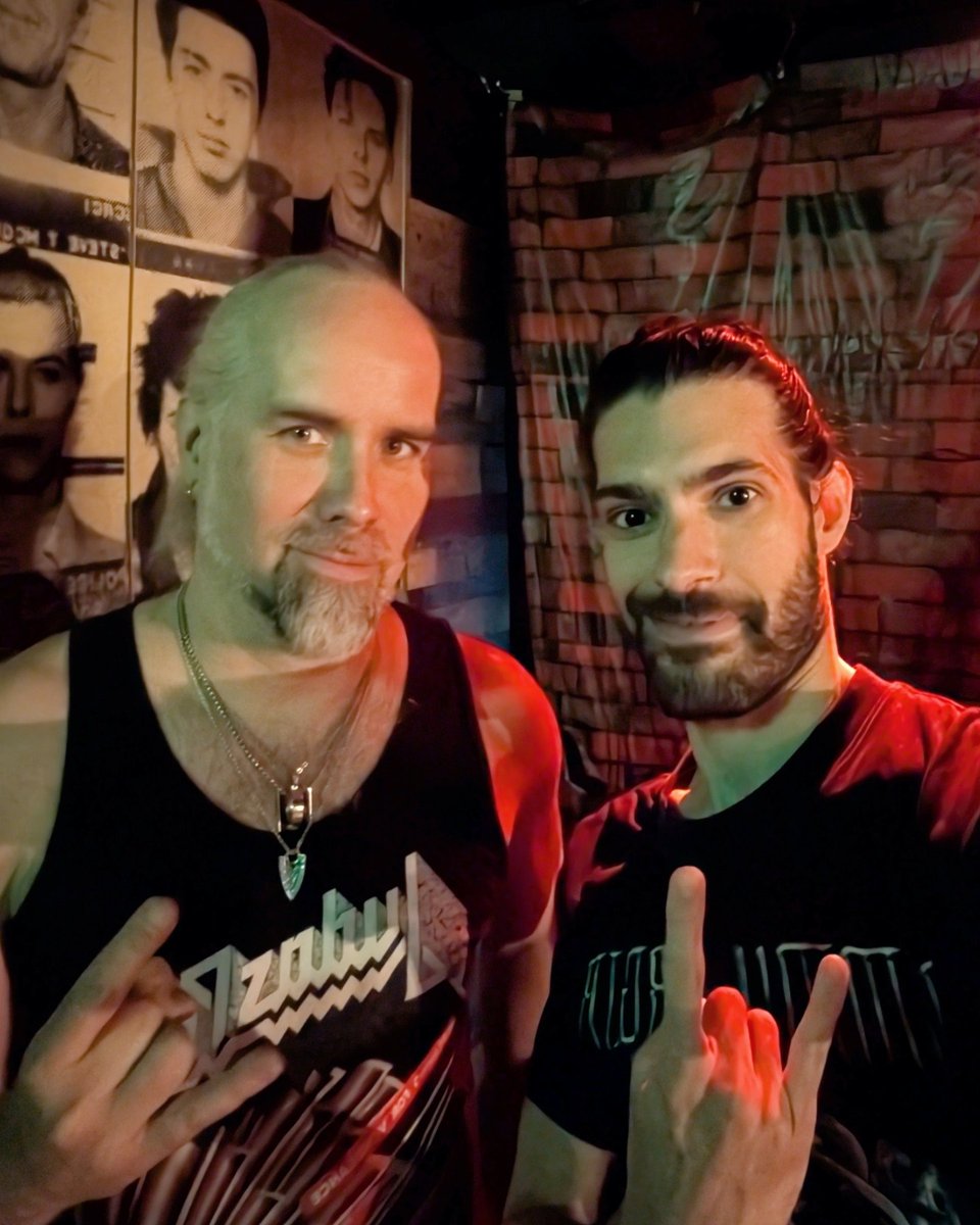 jenguel_'s tweet photo. 8 yıl sonra geldiler, yine kendimden geçtim. Dünyanın en iyi melodic death metal grubu. @insomniumband #14052025 #15052025 https://t.co/duCIdWU4zO