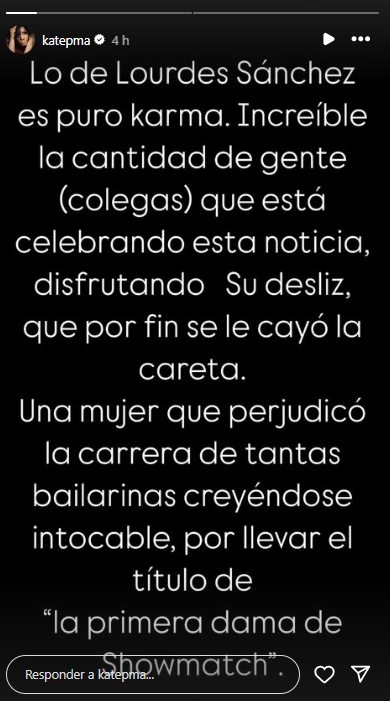 TeleViralAr's tweet photo. 🔥Kate Rodríguez sin filtros contra Lourdes Sánchez: 👇
💬"Una mujer que perjudicó la carrera de tantas bailarinas creyéndose intocable"
#LourdesSanchez #KateRodriguez https://t.co/B4RnPMuO3i