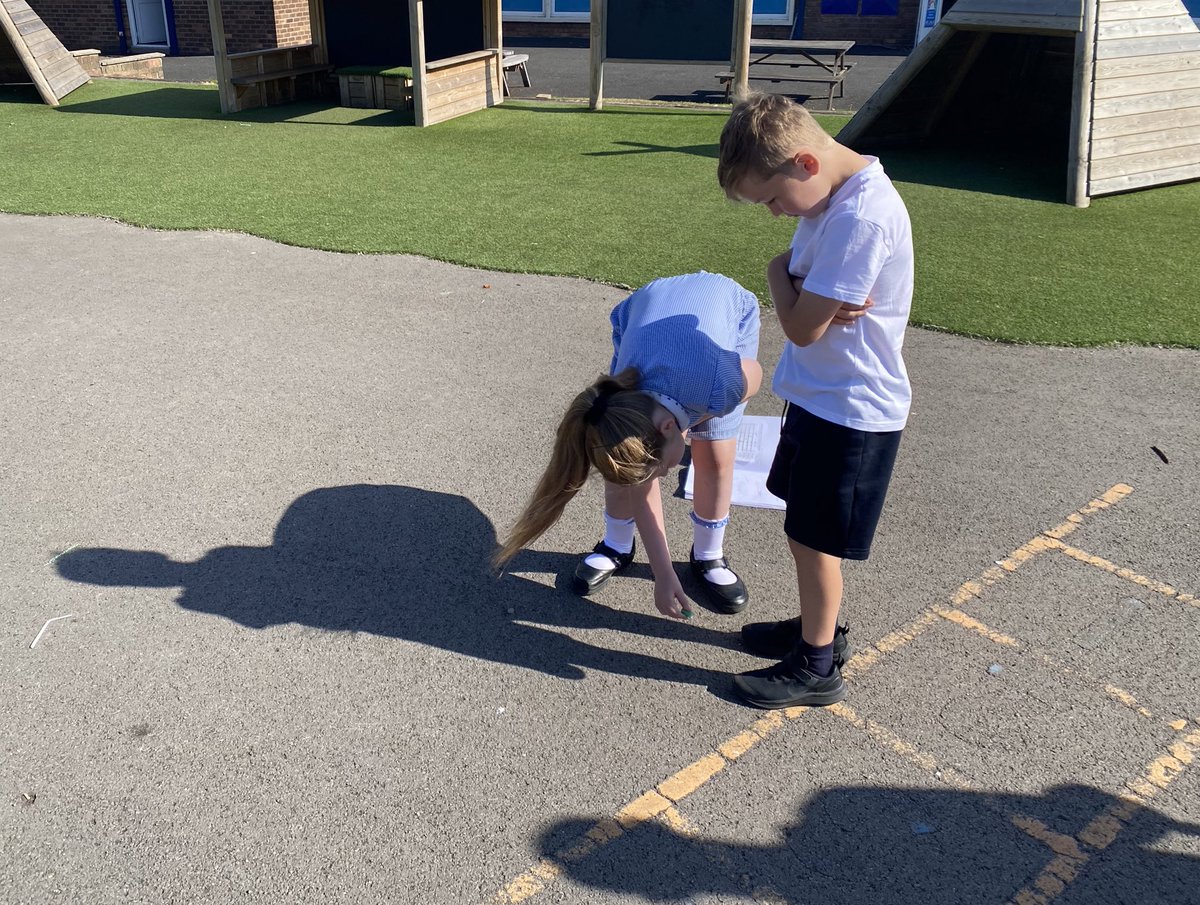 MrSmithBVP's tweet photo. This week, Year 3 investigated how shadows change throughout the day and tried editing photos! 💡 📸 https://t.co/1jxlibzKrV