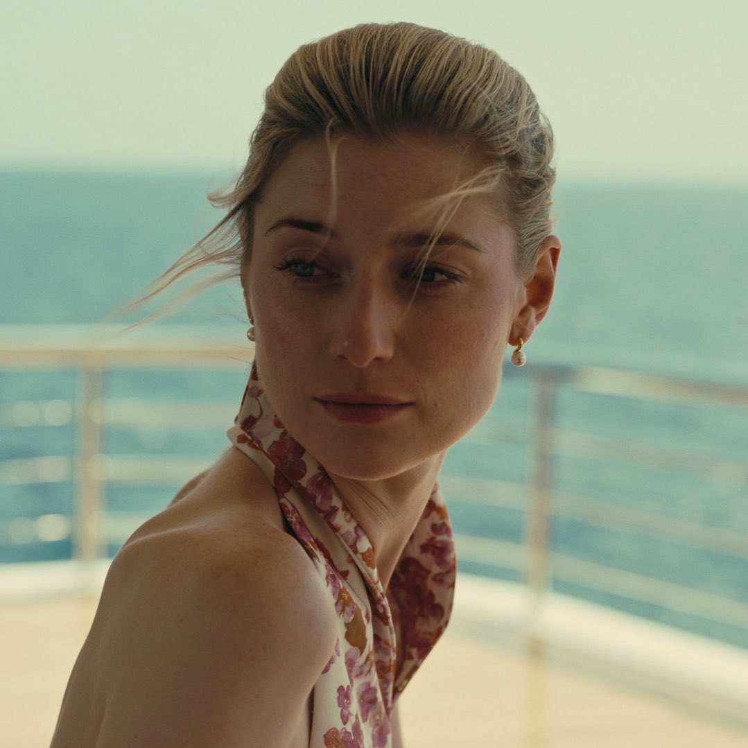 FilmUpdates's tweet photo. Elizabeth Debicki is reportedly in talks to star in David Fincher’s ‘ONCE UPON A TIME IN HOLLYWOOD’ sequel at Netflix.

(https://t.co/fMp1Bma2a4) https://t.co/D9KeJqSolw