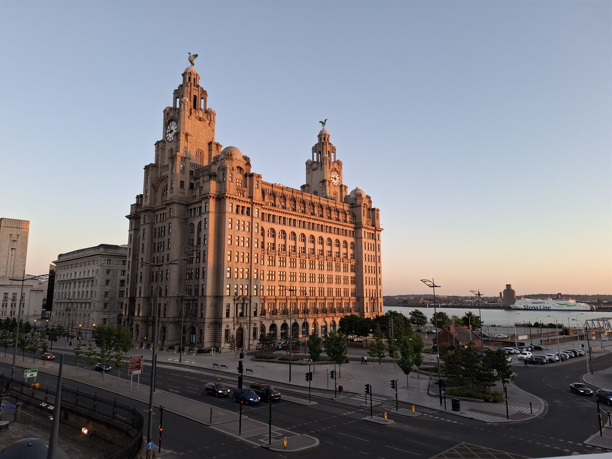 Safely in Liverpool for the last away day of this shambles of a season..
See some you mad travellers over the next couple of days
#SaintsFC