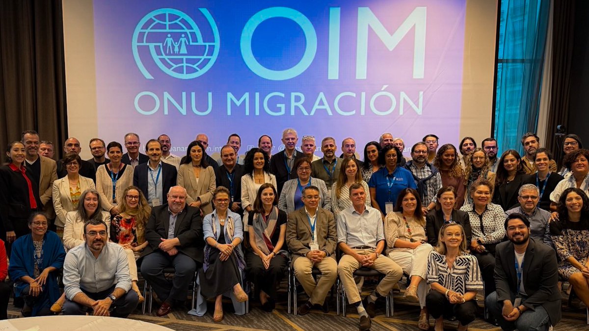 DanaGraberLadek's tweet image. Concluimos el Retiro Regional de Política y Planificación con colegas Jefes de Misión de la #OIM 🌎. Fue un gusto reunirnos en #Panamá 🇵🇦 para coordinar y trazar estrategias ante un contexto cambiante. ¡Seguimos avanzando por una migración segura, digna, y ordenada! 🤝✨💙.