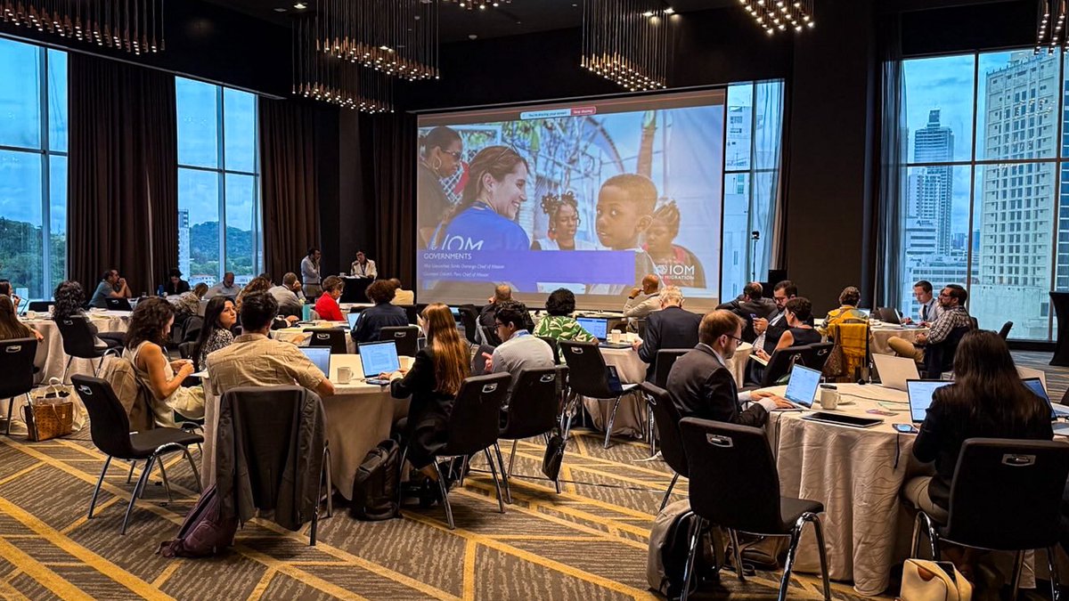DanaGraberLadek's tweet image. Concluimos el Retiro Regional de Política y Planificación con colegas Jefes de Misión de la #OIM 🌎. Fue un gusto reunirnos en #Panamá 🇵🇦 para coordinar y trazar estrategias ante un contexto cambiante. ¡Seguimos avanzando por una migración segura, digna, y ordenada! 🤝✨💙.