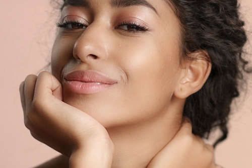 Traceyeedmonds's tweet image. 4 Quick Tips for Getting Soft, Kissable Lips ow.ly/aFpU50VTBAs #lookgood #alrightnow #alrighters
