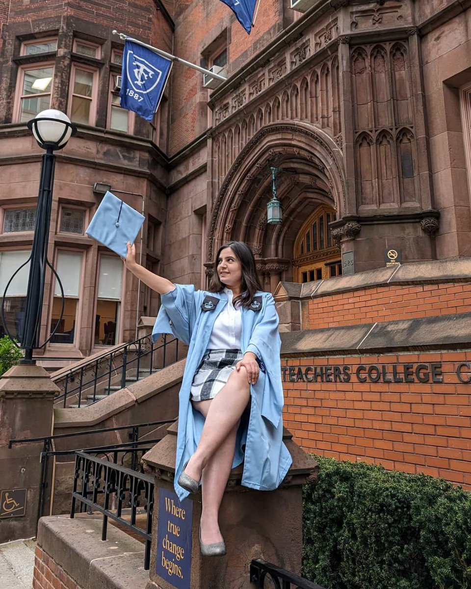 TeachersCollege's tweet photo. See you soon, grads! 💙 Feeling extra #TCHappy ahead of our Convocation ceremonies in just a few days. 

(📸 Photo: Yoshita Dawar, M.A. ’24) https://t.co/URV31KyCmg