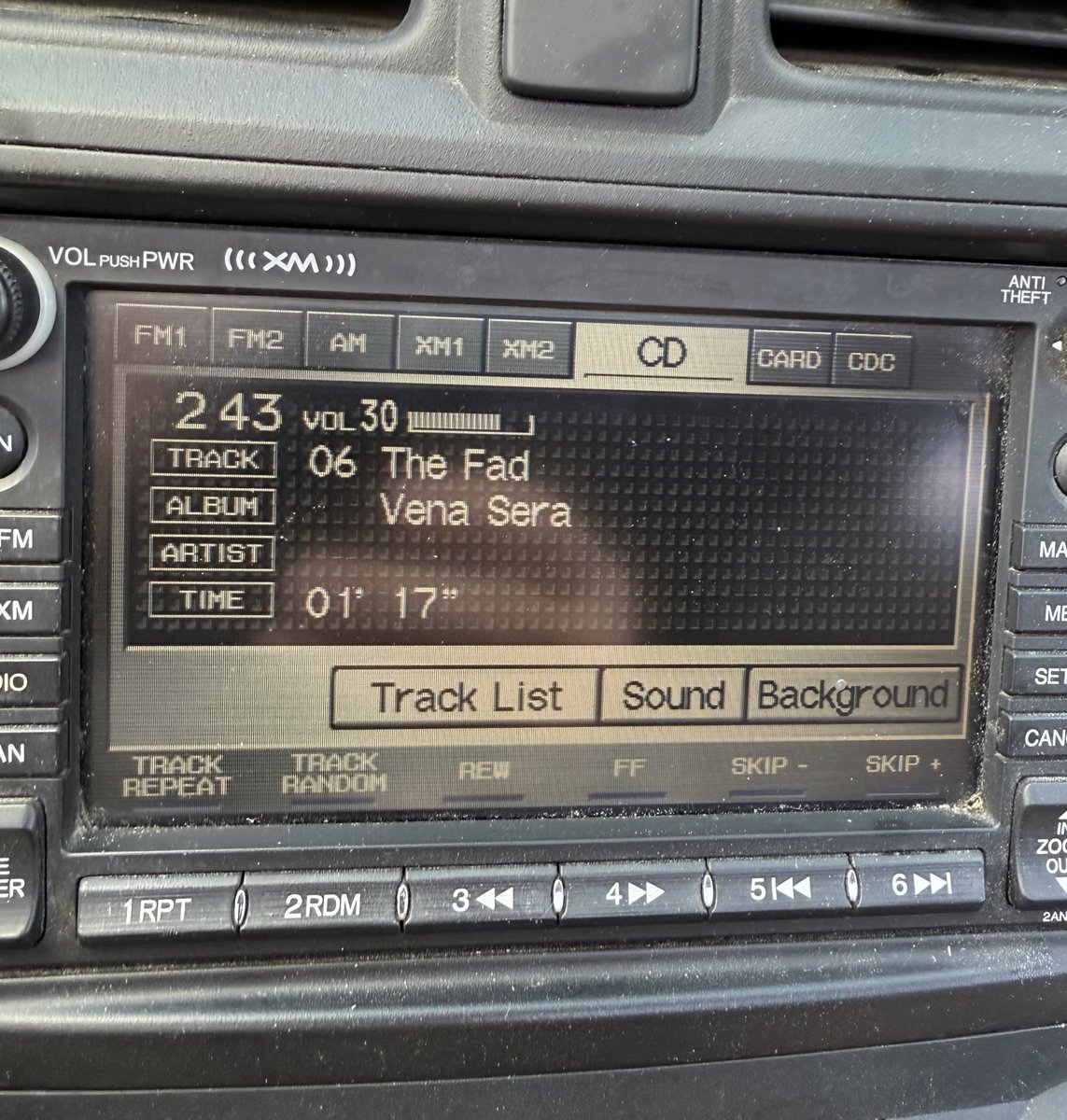 WadeDefy68's tweet photo. https://t.co/nJRGhWsP3R Listening to The Fad by @ChevelleInc 😎🤘🏻#weekendvibes #thefad #Chevelle https://t.co/9BLesCxtg5