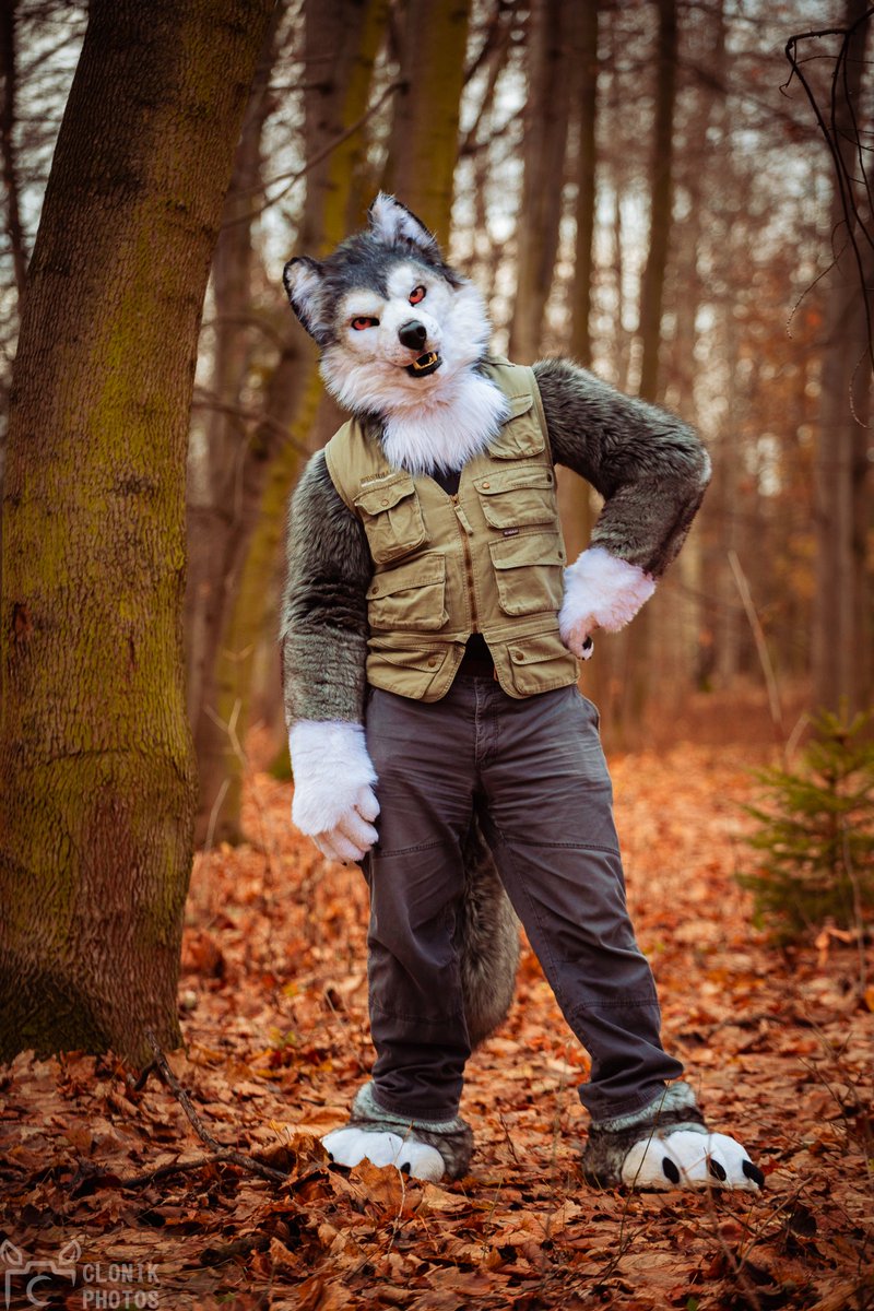 #FursuitFriday 

📷 <a href="/cloniksphotos/">Clonik</a> 
✂️ <a href="/DireCreatures/">DireCreatures</a>