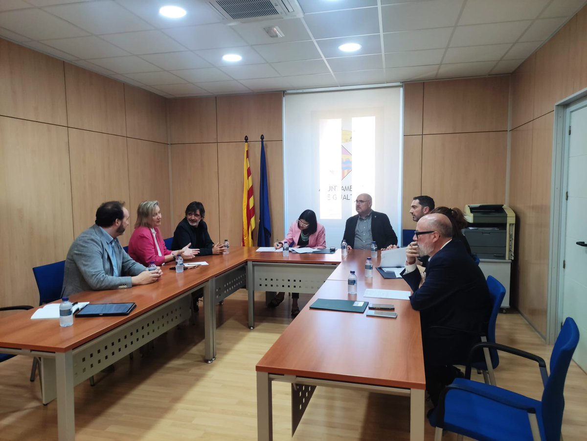 Ajuntament de Gualta (@ajgualta) on Twitter photo Avui la Consellera <a href="/nuriaparlon/">Parlon #apeudecarrer #interioriseguretatpública</a> ha visitat Gualta per reunir-se amb una delegació de l'Associació <a href="/Micropobles/">Micropobles</a>. Ha estat un goig i un honor que hagueu triat Gualta. Gràcies! Avui la Consellera <a href="/nuriaparlon/">Parlon #apeudecarrer #interioriseguretatpública</a> ha visitat Gualta per reunir-se amb una delegació de l'Associació <a href="/Micropobles/">Micropobles</a>. Ha estat un goig i un honor que hagueu triat Gualta. Gràcies!