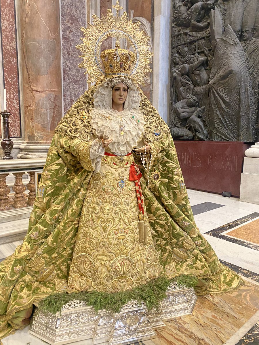 CChocolatero's tweet photo. Esperanza de Málaga https://t.co/MaJMzCGyGo