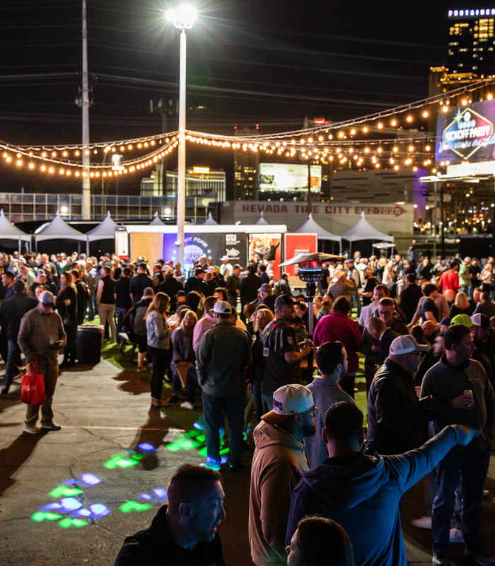 connectmeetings's tweet image. Create iconic moments by planning your outdoor event at the INDUSTRIAL!
🌙 Moonlit networking mixers
🏢 Corporate events with room to breathe
🚀 Product launches with a bold backdrop
🎪 Boutique festivals & experiential activations
theindustrialvegas.com