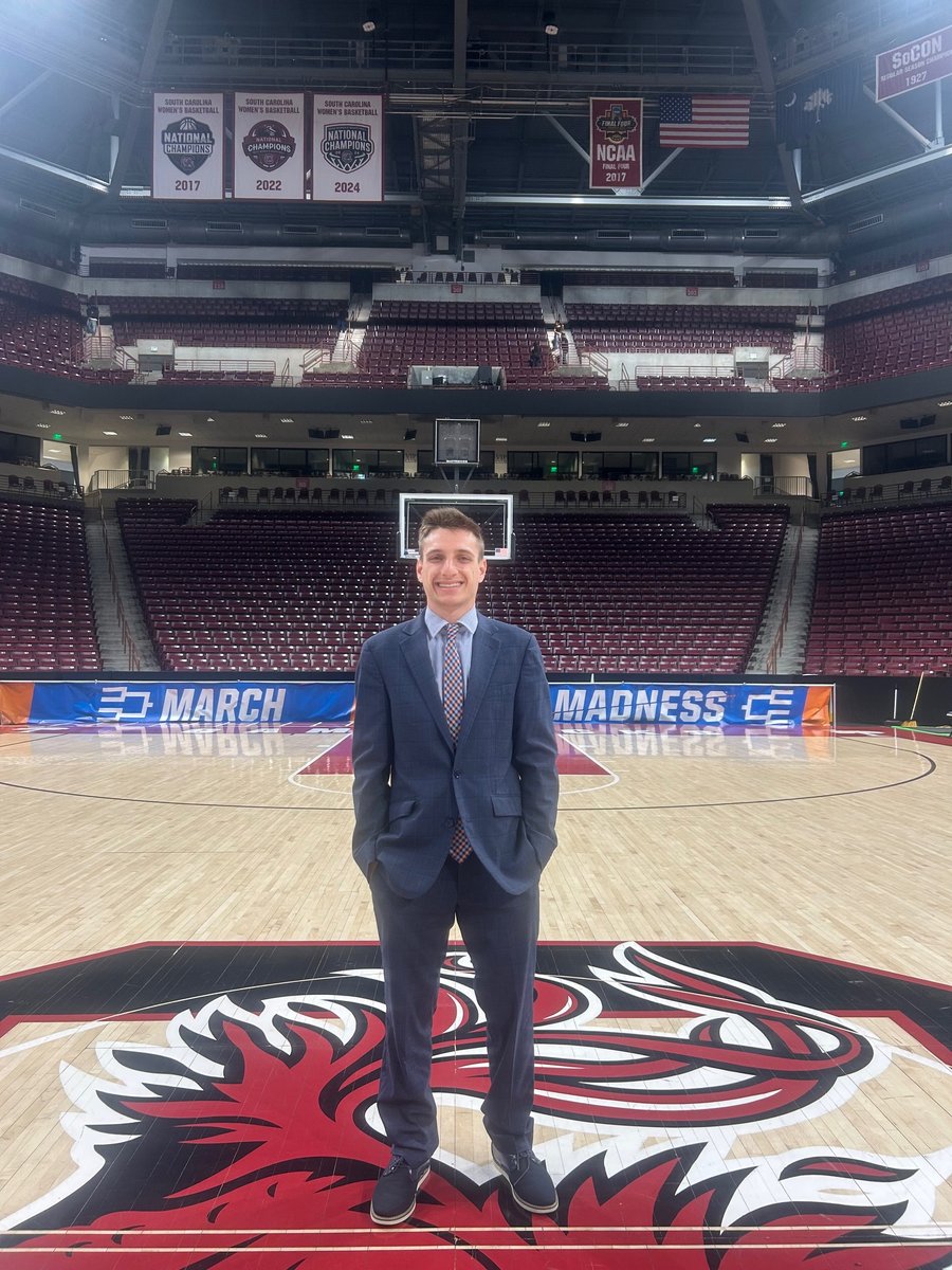We’re so proud of our 2025 graduates, including Adam Oppenheim. Congratulations from The Media School! 🎓 #IUBGrad25
