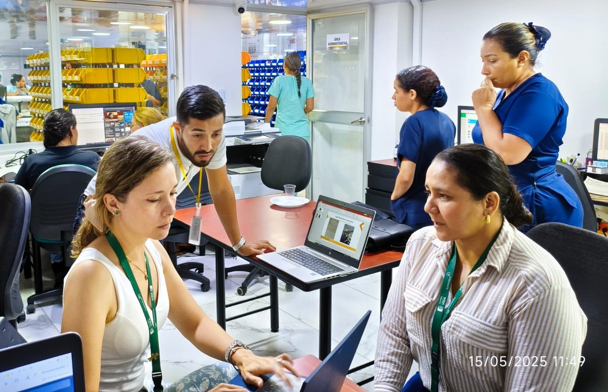 Supersalud's tweet image. #SupersaludEnLasRegiones | Nuestra #RegionalSur hizo seguimiento esta semana a los planes de acción de dos (2) gestores farmacéuticos en la ciudad de #Neiva, en donde revisó insumos y medicamentos, así como entregas pendientes a los usuarios. Se generaron alertas.