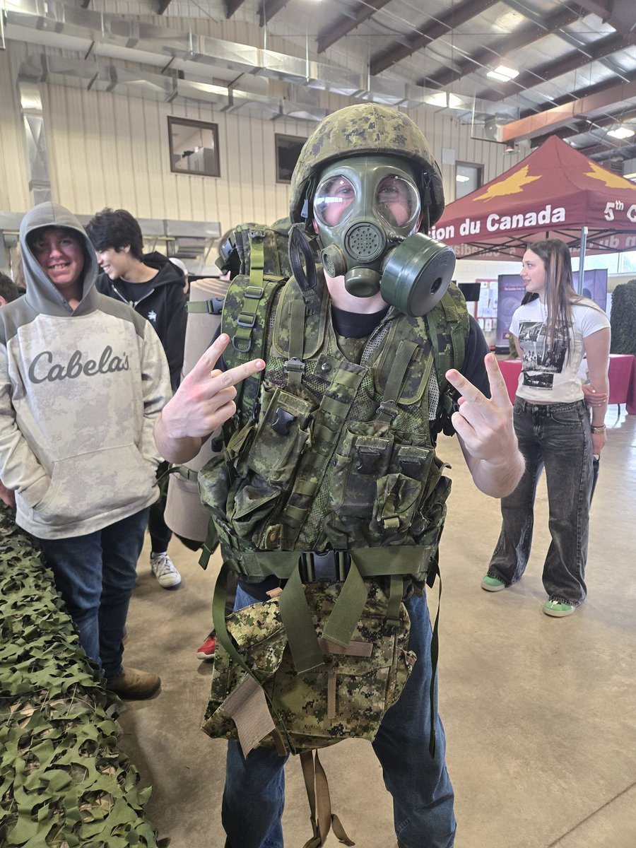 CKRHS_O2 tweet media