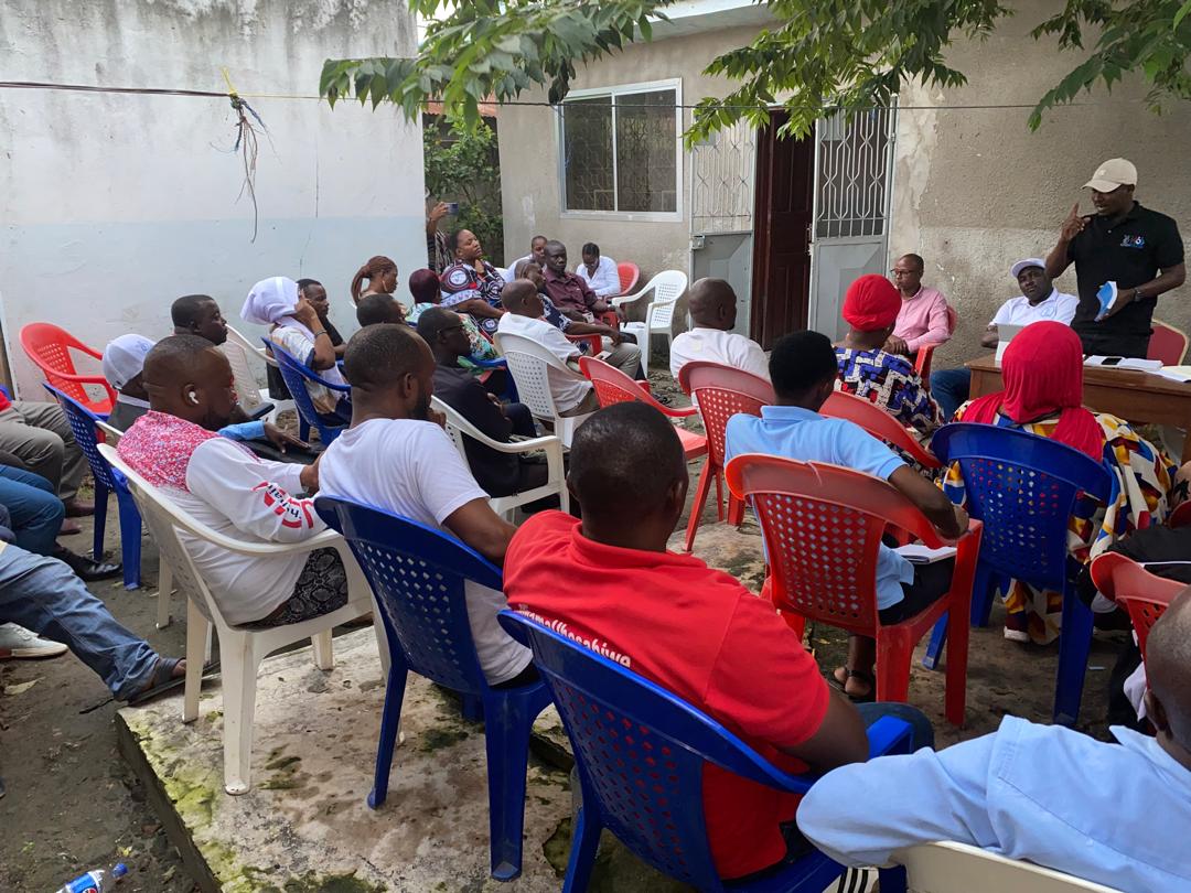 PWANI IPO SALAMA...!

Leo, Mei 16, 2025, Katibu wa Kanda ya Pwani ameongoza kikao kazi maalum kilichowakutanisha Wenyeviti na Makatibu kutoka ngazi za Mikoa na Wilaya/Majimbo .

Pamoja na mambo mengine kikao hicho kilijadili na kupokea taarifa za  maandalizi ya wanachama