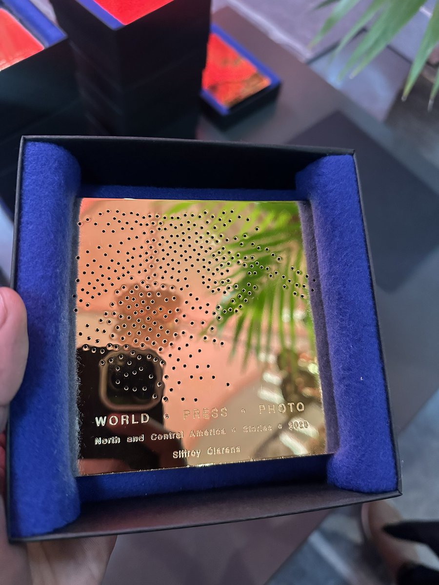 SiffroyC's tweet image. Yes I won the @WorldPressPhoto
by telling the stories of Haiti. I’m here for people who can’t talk.