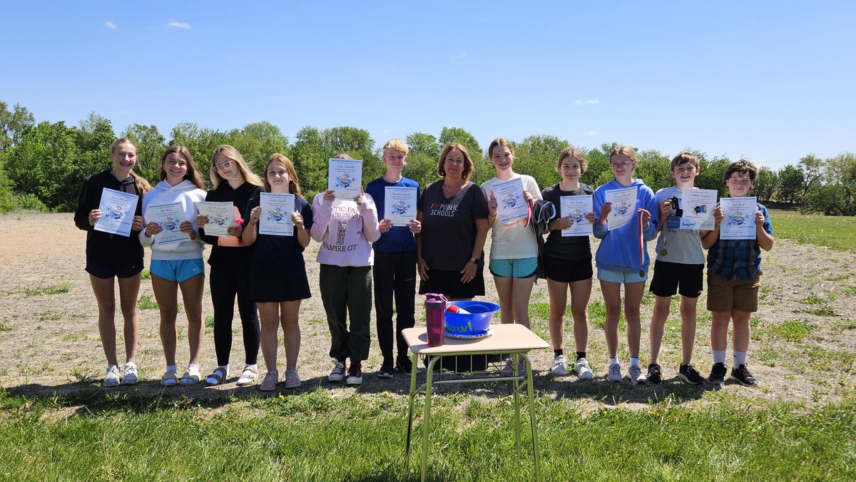 platteviewcent's tweet photo. CONGRATS to our 7th grade AR (Accelerated Reader) book point high achievers!! We are so proud of you all. Also an ALL time new high of 1300 points. Shout out the Reading teacher, Mrs. Scanlan as she is retiring. We will miss you! #AcceleratedReaders https://t.co/3WvPfoQvdu