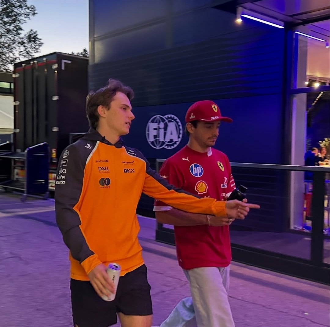 charles &amp; oscar tonight!!

📷: mesandor