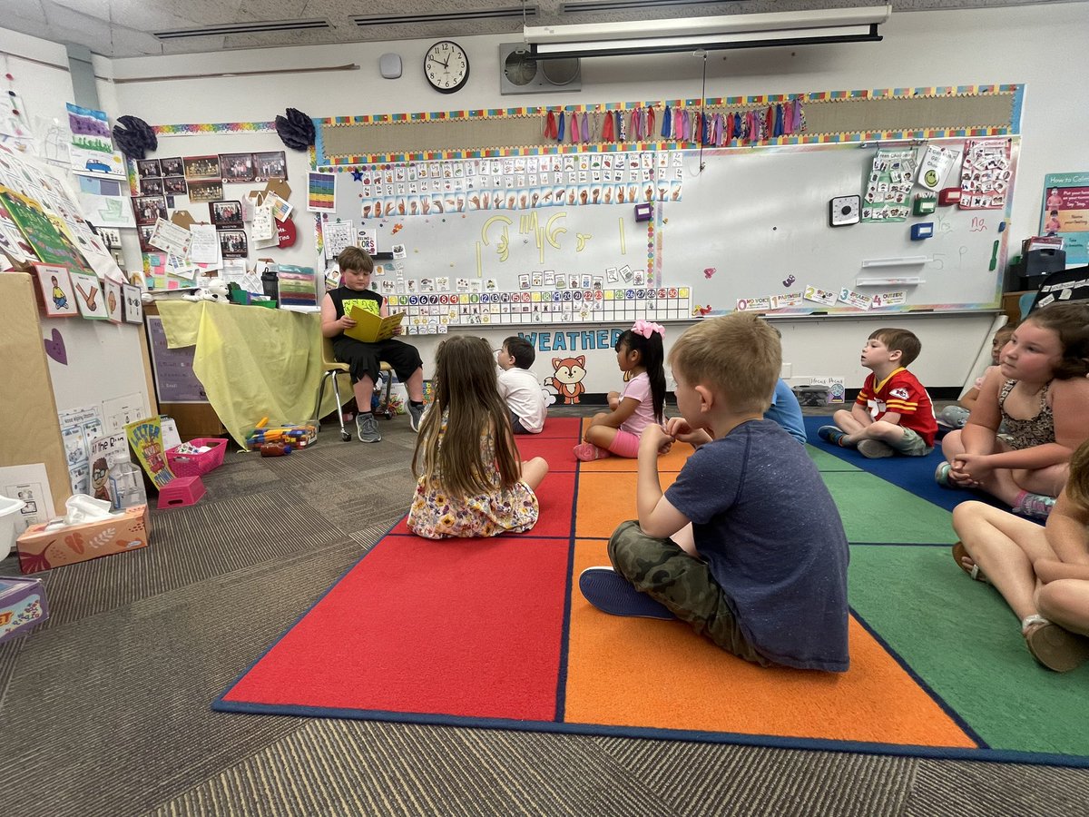 Tina Huntsinger (@prek_rocks_) on Twitter photo Loved having guest readers! One a former student the other a sibling!! <a href="/BrookridgeSMSD/">BrookridgeElementarySMSD</a> Loved having guest readers! One a former student the other a sibling!! <a href="/BrookridgeSMSD/">BrookridgeElementarySMSD</a>