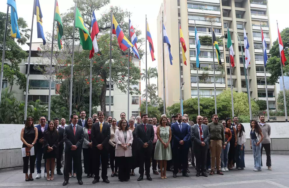 AgendaCAF's tweet image. 🇦🇬 Antigua y Barbuda ya es parte de CAF.
Con 23 países accionistas, seguimos fortaleciendo nuestra presencia en el Caribe y avanzamos hacia una mayor cobertura en América Latina y el Caribe.
🔗 caf.com/es/actualidad/…