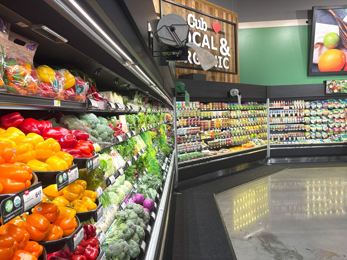 CarlsonAirflo's tweet photo. The countdown is over...@cubfoods Burnsville South has officially opened!  

Step inside and discover our AirFlo equipment in the expanded produce and floral sections, including: 
- AirShelves 
- ELITE Self Facers 
- AirBins 
- Mobile Vase Displays 
- …and more! https://t.co/eL94u14FkZ