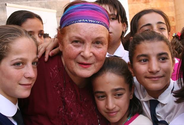 sfgz_9_'s tweet photo. 36 bin kız çocuğuna eğitim verdi.
Hiç biri tacize, tecavüze uğramadı. 
Saygıyla anıyoruz...
Türkan Saylan https://t.co/jylWZcAnIM
