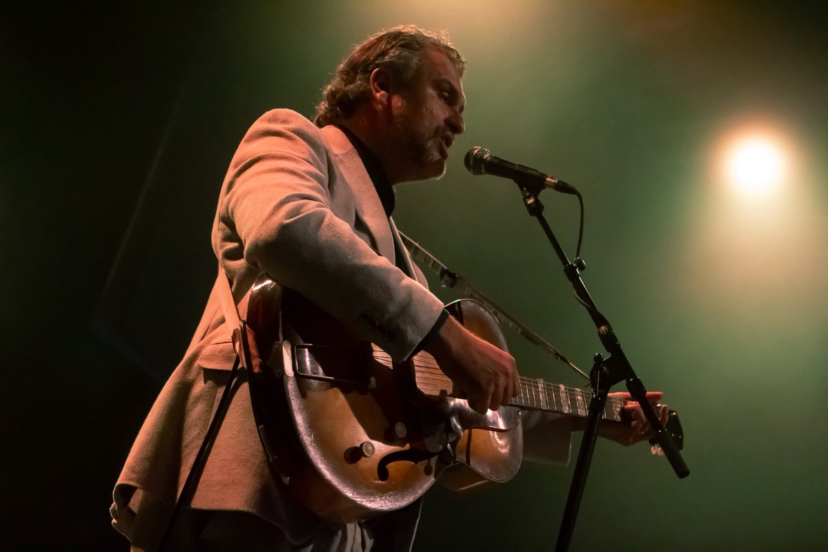IamPhotodolly's tweet photo. R E V E R E N D • A N D • T H E • M A K E R S

@O2AcademyBham
@Reverend_Makers

#photodolly #rocknroll #bandphotographer #canon #stagephotography #concertphotos #gigphotos #livemuisc #tourphotography #bandsontour #portraitphotography #musicians #therev #reverendandthemakers https://t.co/WNRbg9PORK