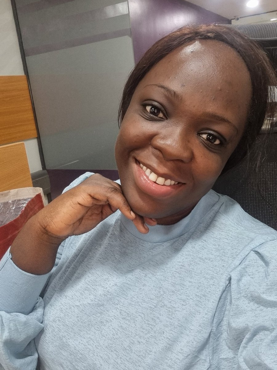excelvee's tweet photo. @Obasogie83 @Obasogie83 
Your favorite customer experience expert🥰🥰
#corporatelady
#9to5 https://t.co/zmVbr4iZZX