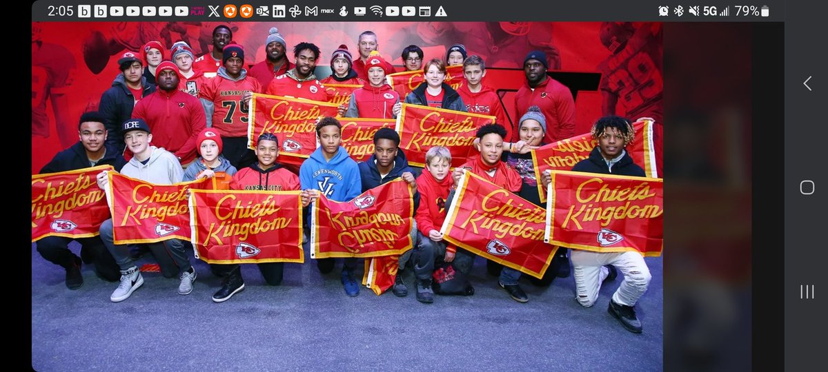 Will Shields Outlaws!!
<a href="/samvandyne/">Sam Van Dyne</a> <a href="/BriggsBartosh/">Briggs Bartosh ⭐️⭐️⭐️</a> <a href="/CaydenGreen3/">Cayden Green</a> <a href="/eddiemclau43/">Eddie McLaughlin</a> 
<a href="/darrienjonesRB/">Darrien “Dj” Jones</a> <a href="/ChrisBaker20_/">Chris Baker DB 190</a> 
<a href="/PahmahmieDarius/">SHKO-MAK</a> I can't find everyone, but I pray all you young men are healthy and blessed.