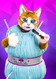 Le chaton c'est Séverine Ferrer c'est obligé !

Toucher les étoiles c'est en référence à Fan 2 qui avait une étoile comme logo ⭐

#MaskSinger