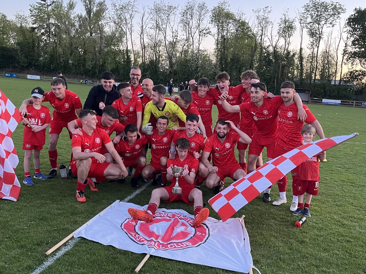 creweutdfc's tweet photo. O’HARA CUP CHAMPIONS!!! #ITSALWAYSREDANDWHITE https://t.co/xCI7d2toe4