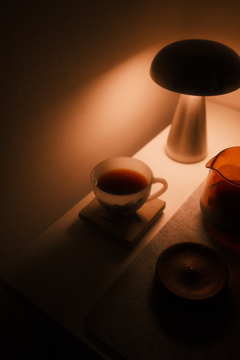 shariftaye's tweet photo. warm coffee, low light, and the start of something quiet. https://t.co/fby8dugACc