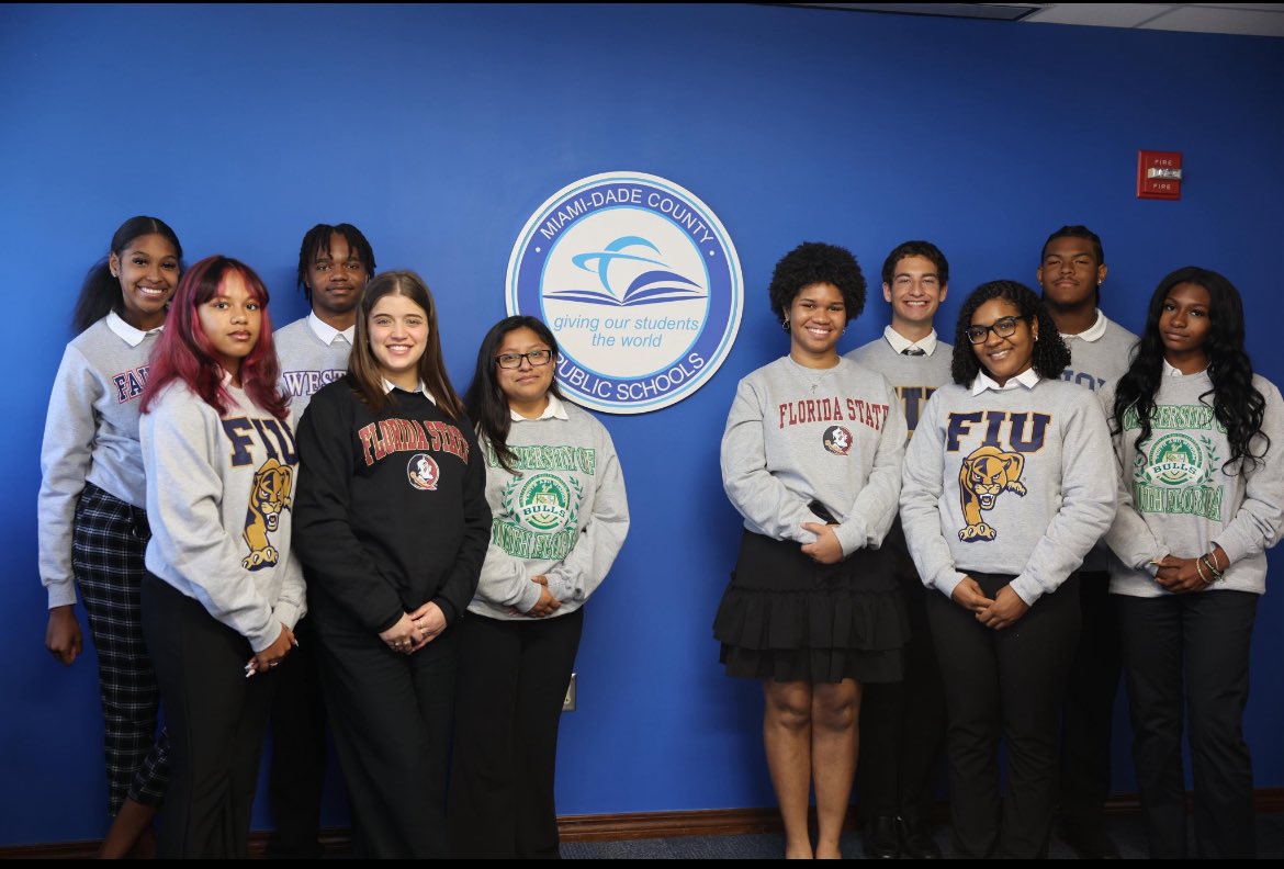Jose L. Dotres, Ed.D. (@suptdotres) on Twitter photo Thank you to <a href="/MDCPS/">Miami-Dade Schools</a>’s <a href="/ProjectUPSTART/">Project UP-START</a> for continuing “The College Care Suitcase” initiative! This fantastic program provides essential items to select college-bound students, helping them confidently start their campus journey. It's inspiring to see such impactful partnerships Thank you to <a href="/MDCPS/">Miami-Dade Schools</a>’s <a href="/ProjectUPSTART/">Project UP-START</a> for continuing “The College Care Suitcase” initiative! This fantastic program provides essential items to select college-bound students, helping them confidently start their campus journey. It's inspiring to see such impactful partnerships
