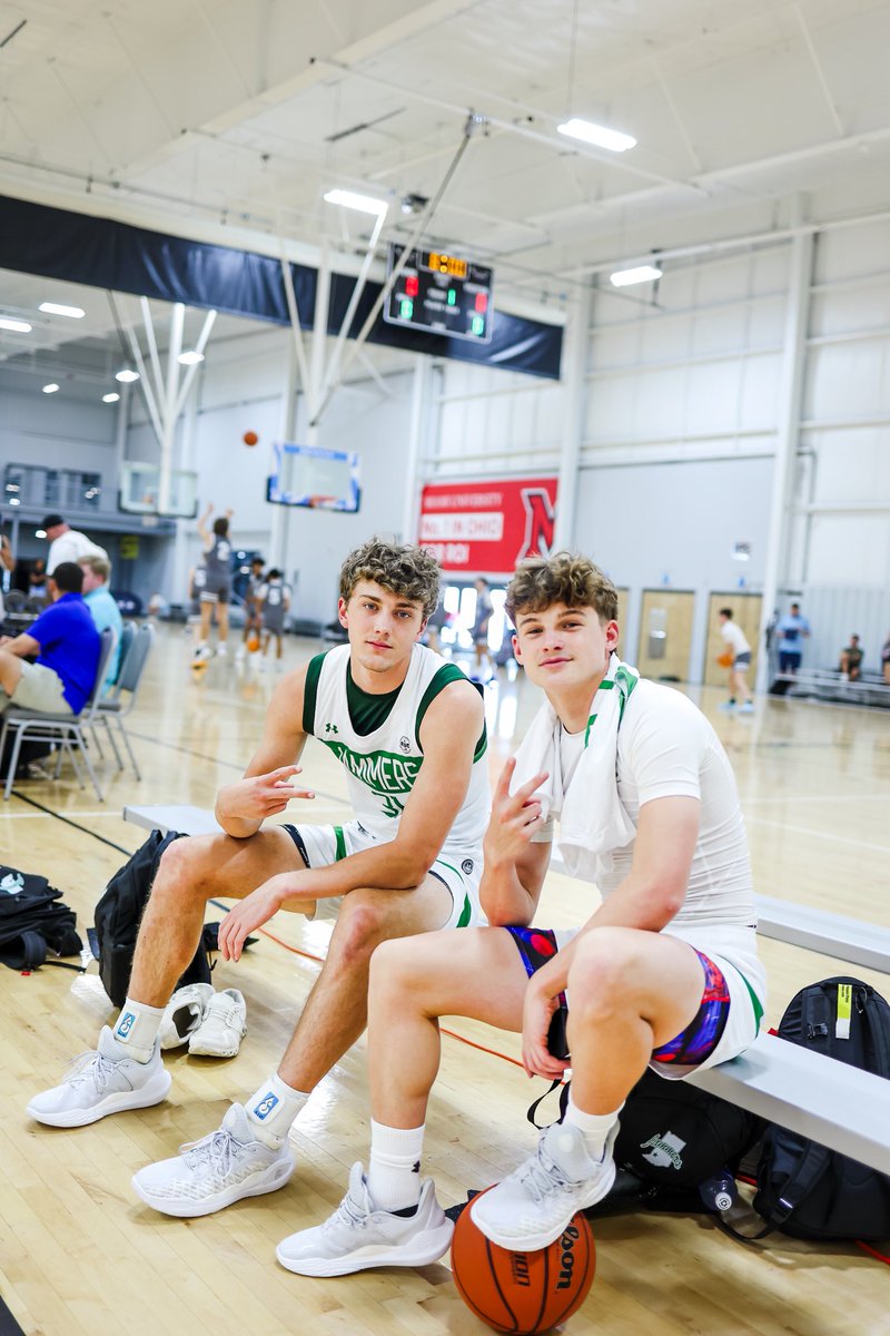 𝓝𝓸 𝓹𝓻𝓮𝓼𝓼𝓾𝓻𝓮 🤷‍♂️ 
Time to turn dreams to reality! 2025 UA Rise Season Starts now 🔥
#UAnext
