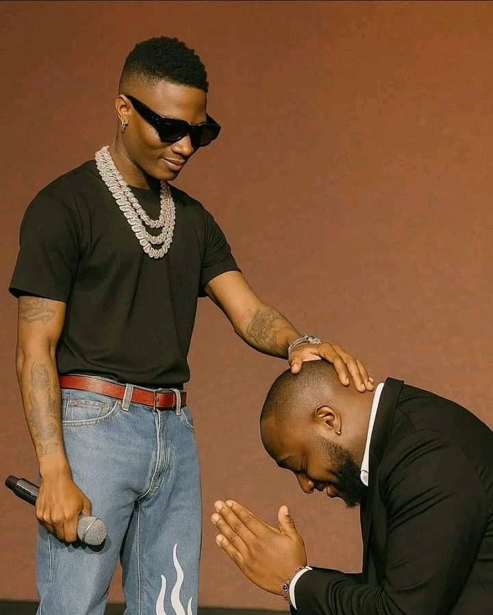 Devido finally bow down to Big wizzy to bless him up 😀😀😀