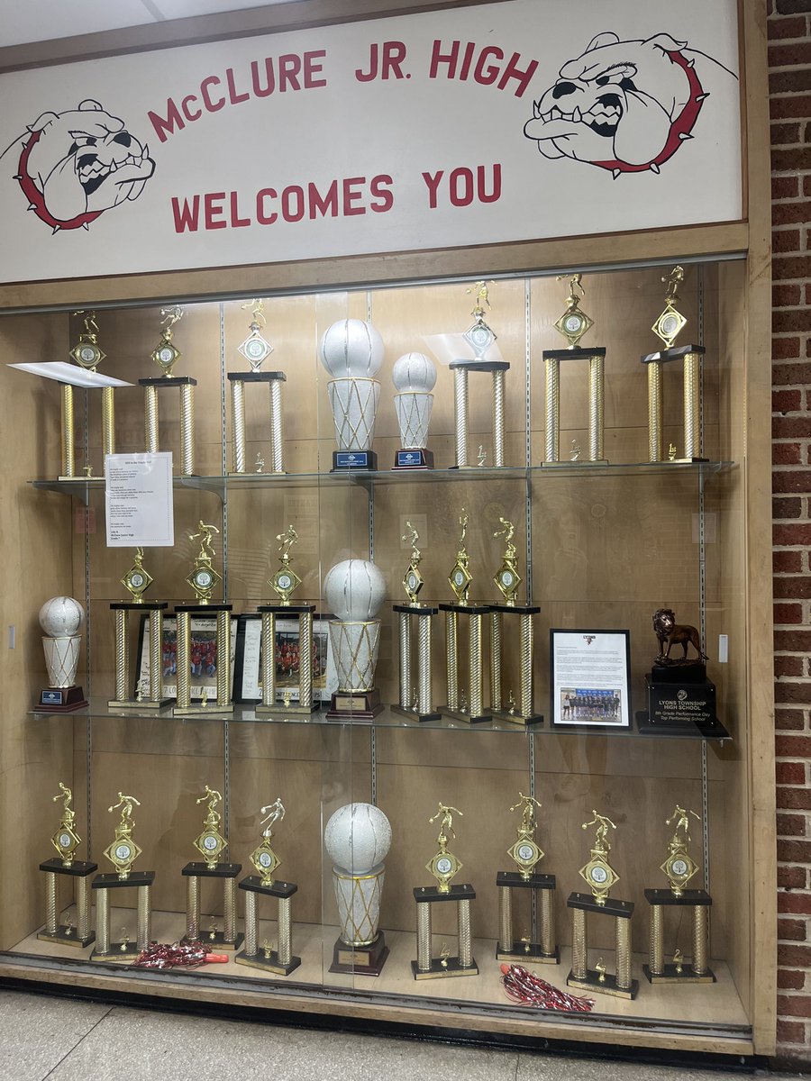 LTHSPEandHealth's tweet photo. Congratulations to McClure Junior High for winning the 1st annual team competition at LT’s 8th grade fitness day. Like the Stanley Cup, they will get to keep the traveling trophy this year and will bring it back to compete for it during next year’s event. #WeAreLT https://t.co/TWoaudaidH