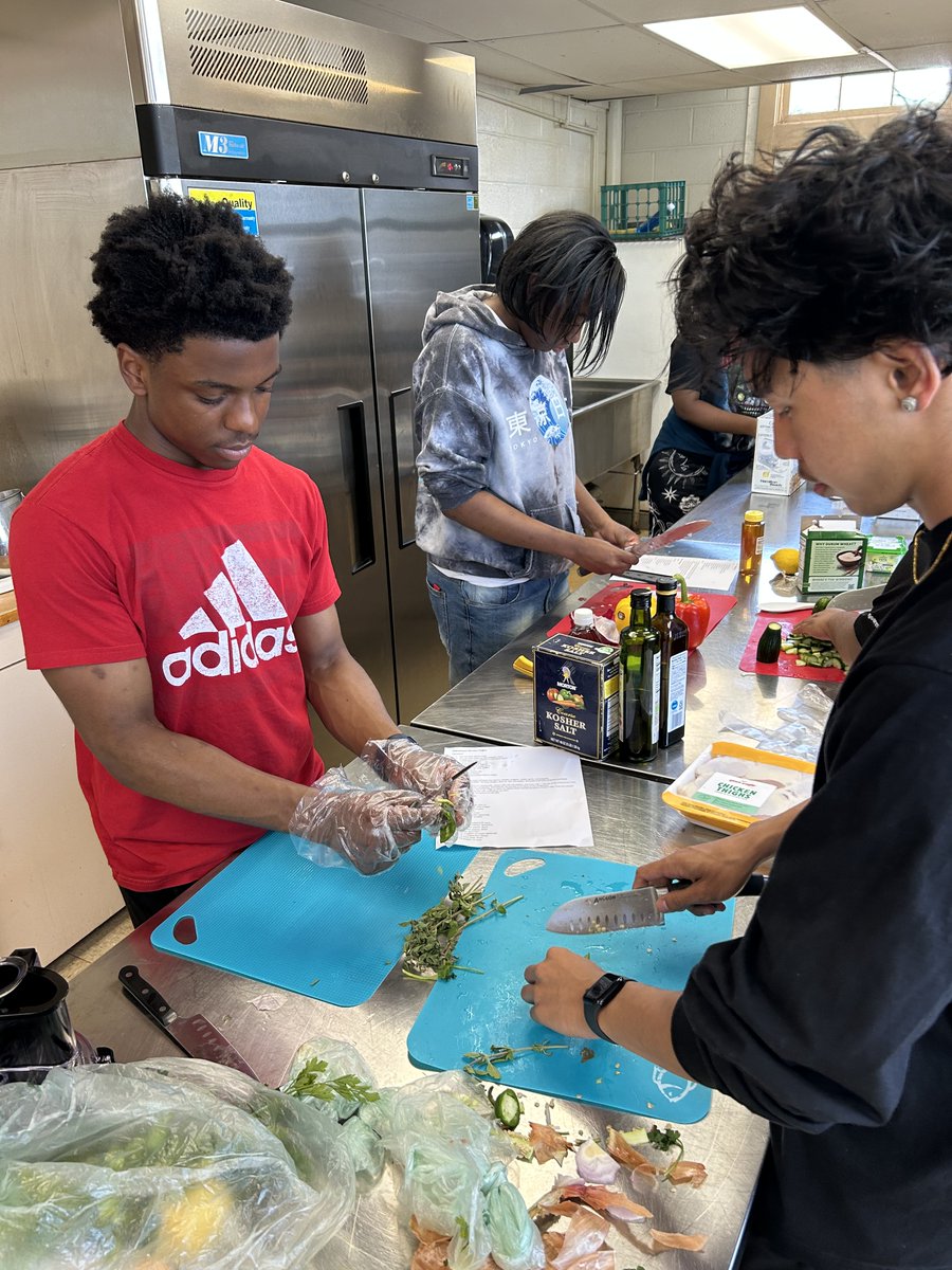 Richmond Heights Local Schools tweet media