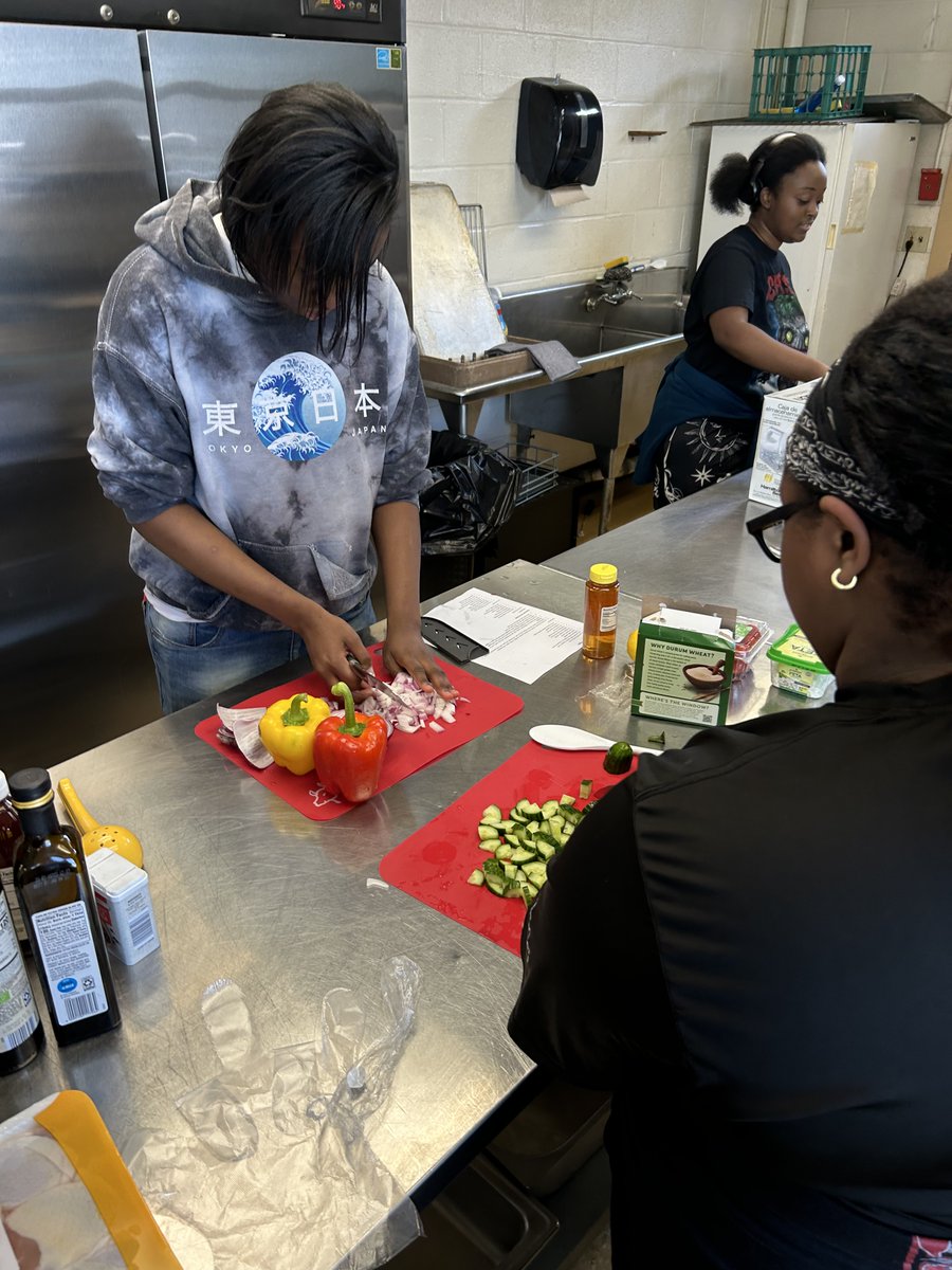 Richmond Heights Local Schools tweet media