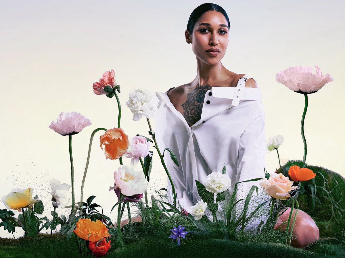 voidofchris's tweet image. Gia bab for Elle styled by Tom Eerebout