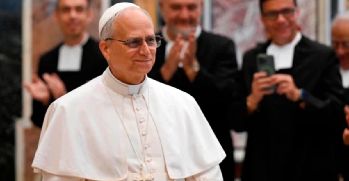 CatholicOnline's tweet photo. Pope Leo XIV Calls Educators to Inspire Youth Amid Modern Challenges
Read more: https://t.co/7WnbIpSP86
#PopeLeoXIV #CatholicEducators #CatholicOnlineNews https://t.co/Yc0HzLJ8UZ
