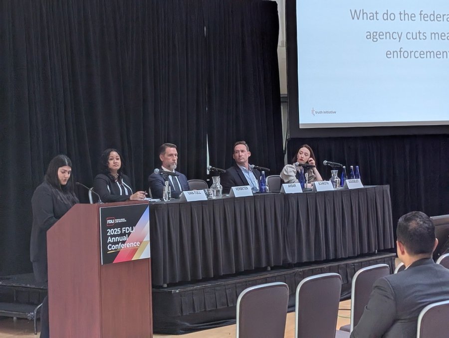 JuulLabsInc's tweet image. Thrilled to share that our very own @rgougelet, Vice President, US Regulatory Affairs, participated in a panel at the prestigious FDLI Annual Conference in D.C. This key event for the food and drug law community offered a deep dive into the complex legal, regulatory, compliance,…