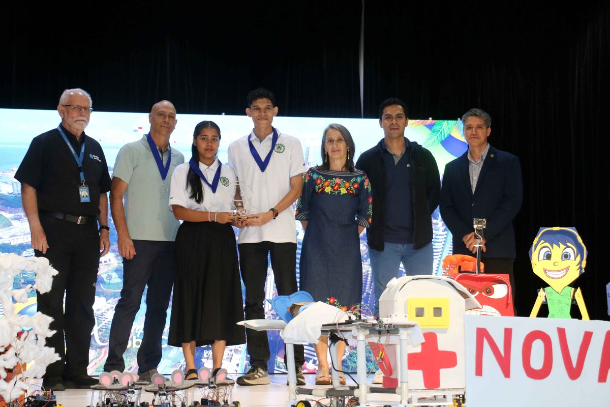 senacyt's tweet image. Estudiantes de Chiriquí y Veraguas ganaron la Final Nacional de RoboCupJunior 2025 y representarán al país en el torneo internacional en Brasil.
senacyt.gob.pa/estudiantes-de…