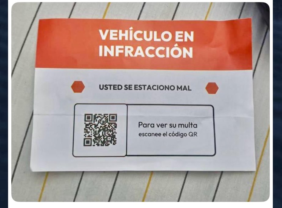 🚨Alerta 🚨 

Una nueva forma de defraudar 

Te dejan una supuesta multa en tu vehículo, escaneas y te clonan todo tu celular.