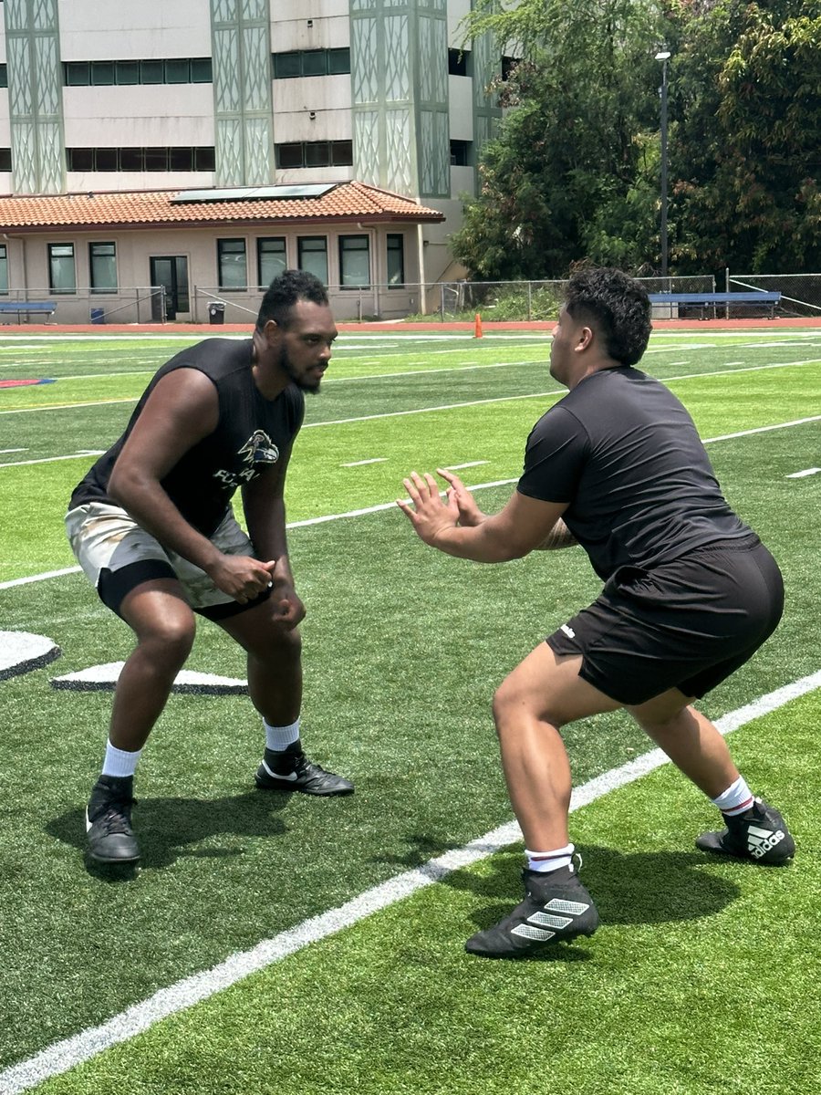 Houston Kaahaaina-Torres (@houstonktorres) on Twitter photo Blessed with the opportunities that god provides🙏. Appreciate you <a href="/megatronnie/">Ronnie Stanley</a> 🙌🏽. #AGTG <a href="/HuskerFootball/">Nebraska Football</a> #GBR🔴🌽 Blessed with the opportunities that god provides🙏. Appreciate you <a href="/megatronnie/">Ronnie Stanley</a> 🙌🏽. #AGTG <a href="/HuskerFootball/">Nebraska Football</a> #GBR🔴🌽