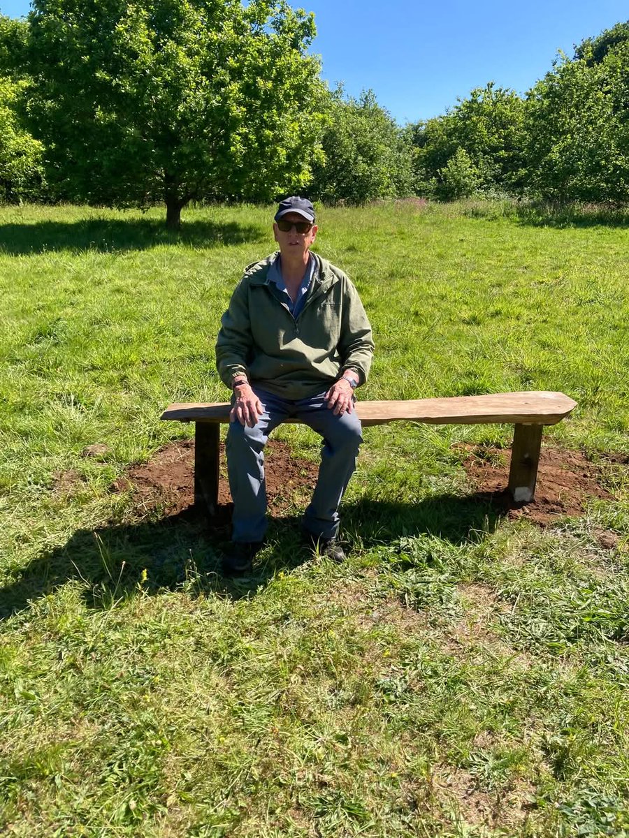 A big thank you to Team Tawd and Ranger Ben for installing a fantastic rustic bench in the wildflower meadow creating a perfect spot for everyone to rest and enjoy nature.

Well done it looks superb. 🌿