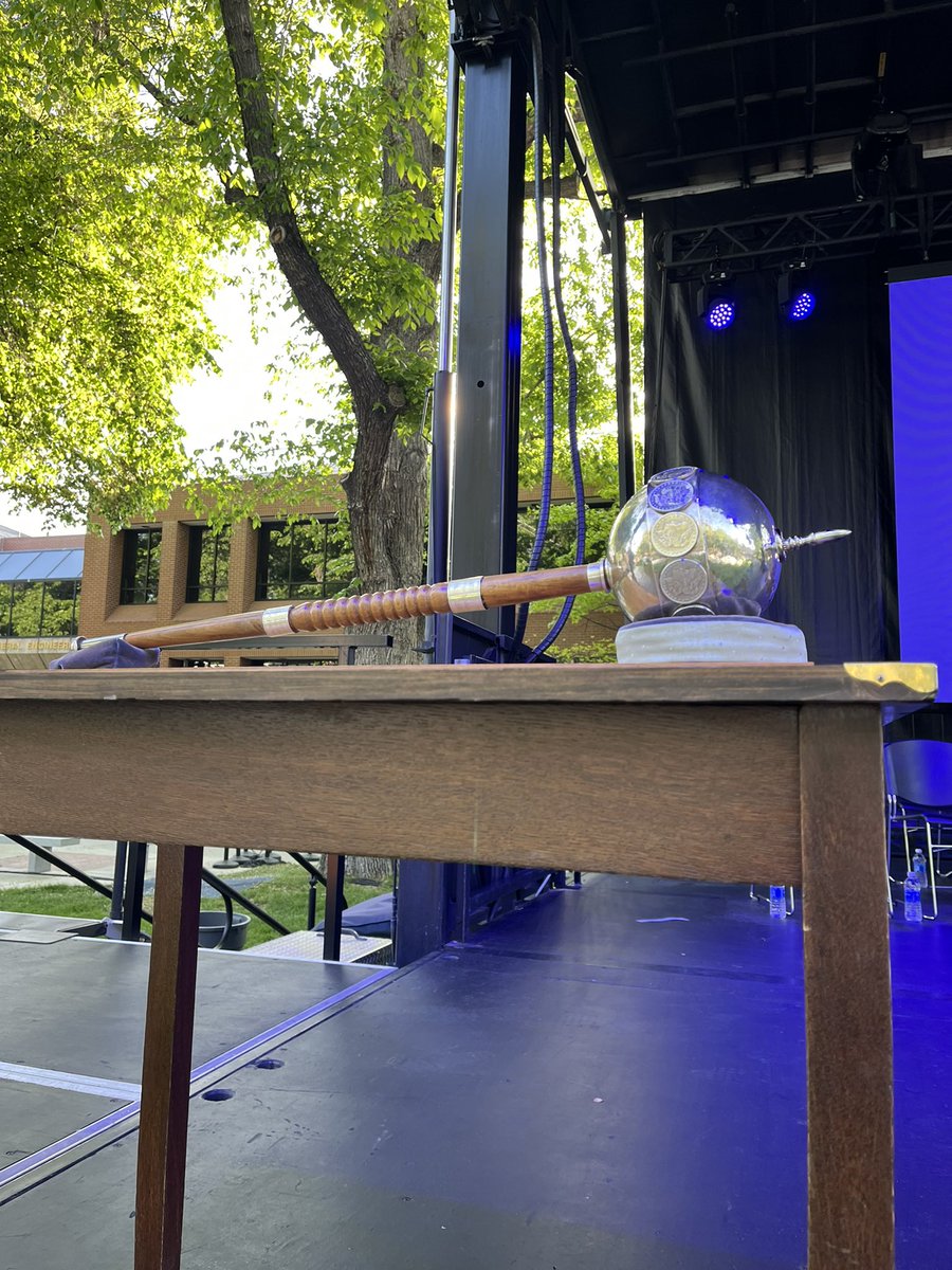 unevadareno's tweet image. It’s almost time for the second ceremony of the day! Next up is @unrcabnr and @unrengineering! #NVGrad2025 #PackPride

Watch the livestream on YouTube: youtube.com/live/WwLOLNETz…