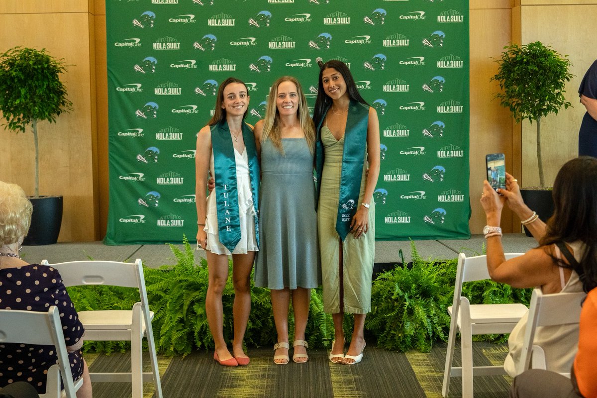 GreenWaveWGolf's tweet image. Congratulations to our graduating seniors this weekendโ๐ฉโ๐
We are so proud of you Mati & Ruhee! ๐
#RollWave | #BETHEONE