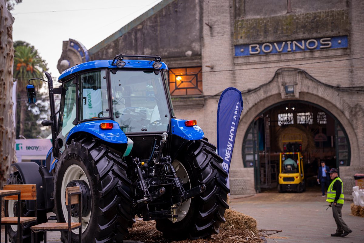 corporacionuy's tweet image. Último día en @mercolacteauy
Estamos en la calle principal. Acercate y conocé sistemas de trabajo pensados para las tareas en el sector lechero.

#Mercolactea2025 #Comasa #InnovaciónAgropecuaria